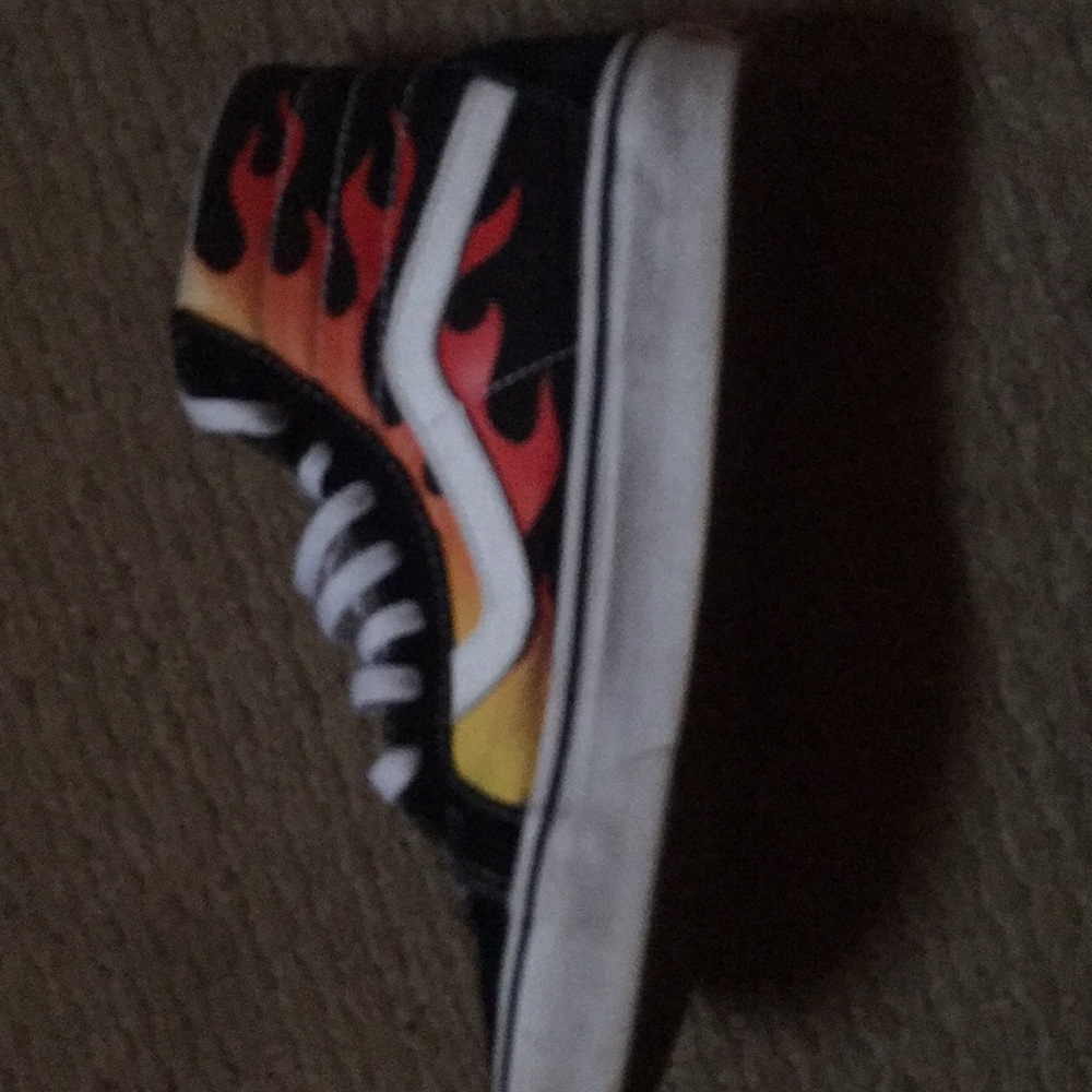 vans - Picture 2 of 4
